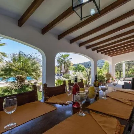 Villa Sleeps 6 With Pool And Wifi Pollenca