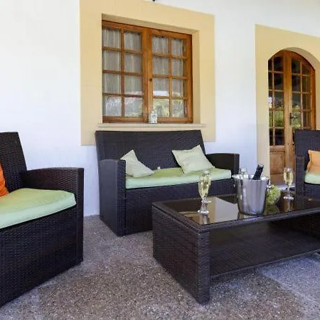 Sleeps 6 With Pool And Wifi Pollenca